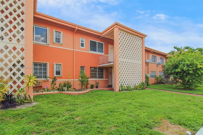 3451 SW 11th St # 8A, Miami FL 33135