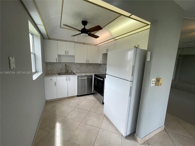 101 Brittany # C, Delray Beach FL 33446 - Delray Beach, FL - Photo 4