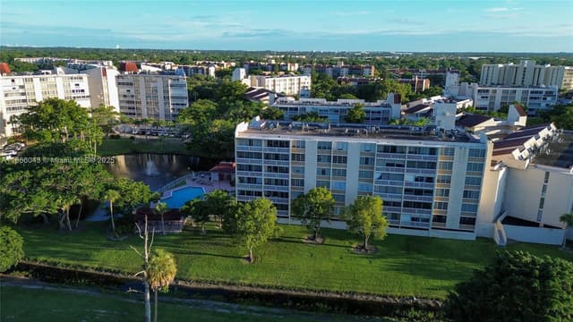 7051 Environ Blvd # 431, Lauderhill FL 33319 - Lauderhill, FL - Photo 6