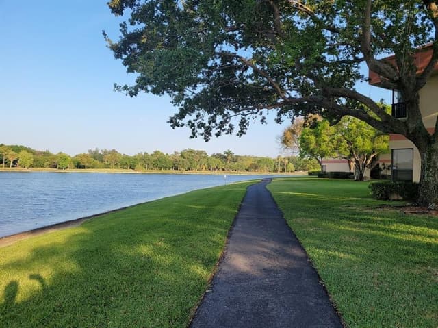 2744 S Carambola Circle # 1919, Coconut Creek FL 33066 - Coconut Creek, FL - Photo 3