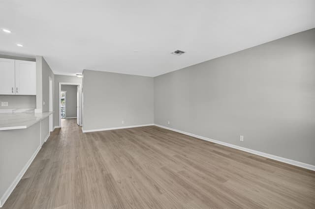 42 Easthampton B, West Palm Beach FL 33417 - West Palm Beach, FL - Photo 2