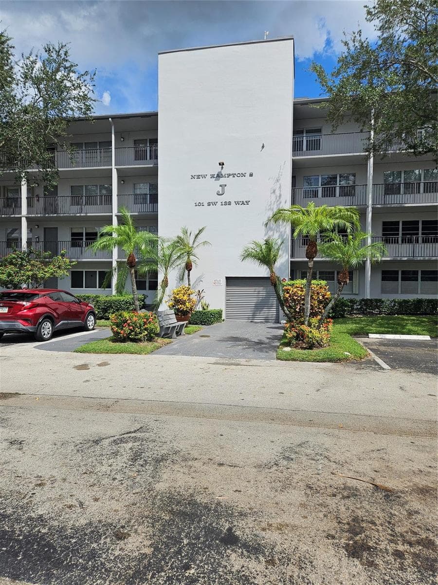 101 SW 132 Way # 218, Pembroke Pines FL 33027 - Pembroke Pines, FL - Photo 1