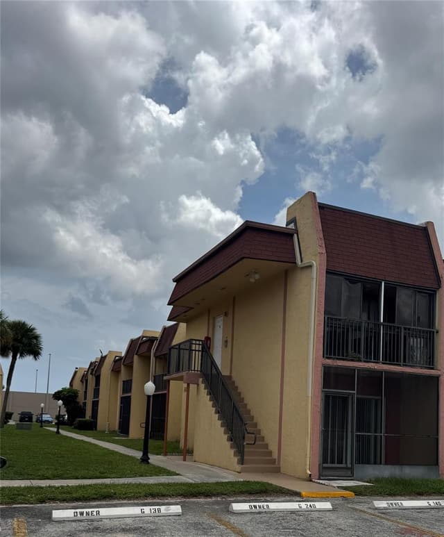 2850 NW 55th Avenue # 2D, Lauderhill FL 33313 - Lauderhill, FL - Photo 2