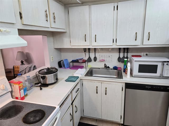 3080 Holiday Springs Boulevard # 209, Margate FL 33063 - Margate, FL - Photo 4