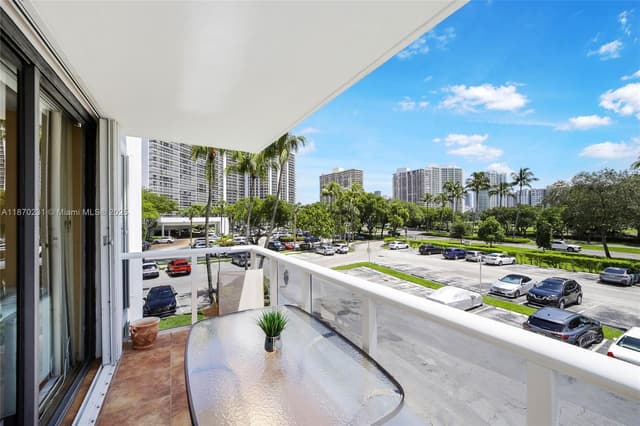 3675 N Country Club Dr # 204, Aventura FL 33180 - Aventura, FL - Photo 7