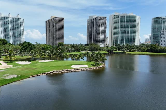 3675 N Country Club Dr # 204, Aventura FL 33180 - Aventura, FL - Photo 5