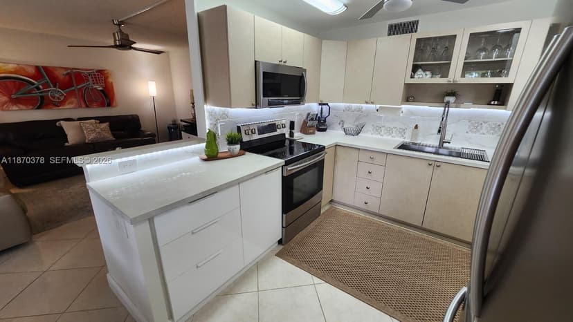 2001 Ventnor G # 2001, Deerfield Beach FL 33442