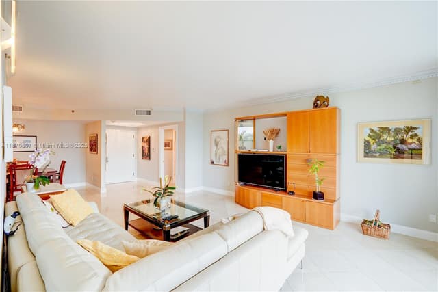2000 Island Blvd # 408, Aventura FL 33160 - Aventura, FL - Photo 3