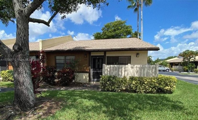 715 Banks Rd, Margate FL 33063