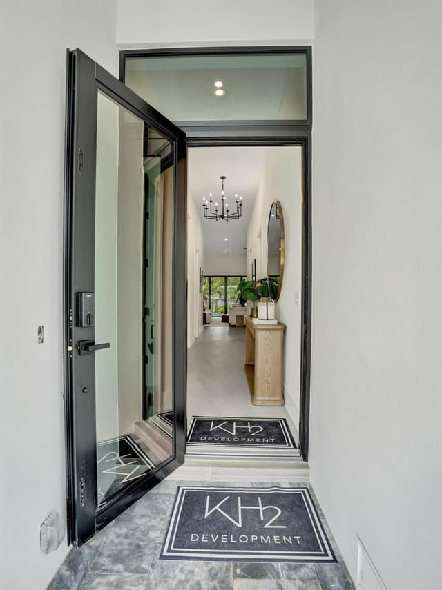 1523 NE 17th Way, Fort Lauderdale FL 33304 - Fort Lauderdale, FL - Photo 4