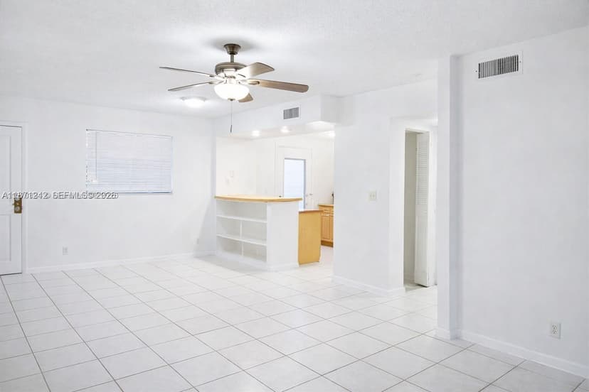 9150 NW 38th Dr # 110, Coral Springs FL 33065
