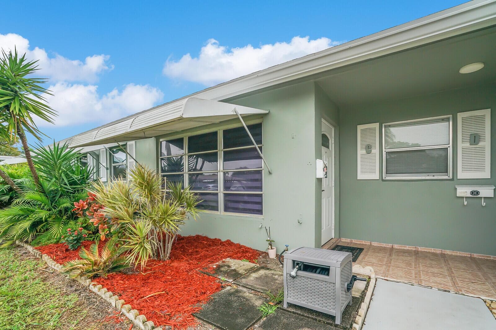 902 South Drive # C, Delray Beach FL 33445 - Delray Beach, FL - Photo 1