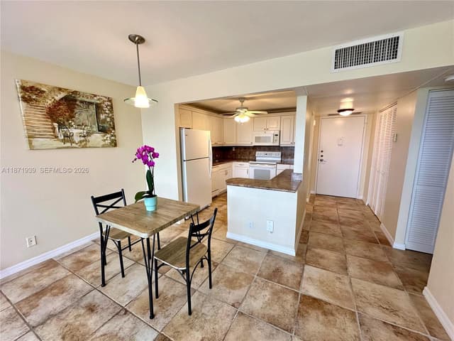 2771 Taft St # 302, Hollywood FL 33020 - Hollywood, FL - Photo 6