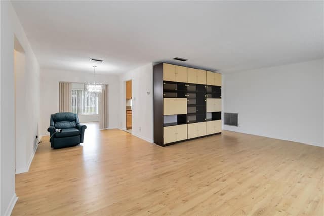 735 NW 73rd Terrace, Margate FL 33063 - Margate, FL - Photo 6
