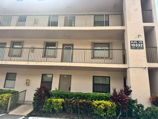 10332 Sunrise Lakes Blvd # 106, Sunrise FL 33322 - Sunrise, FL - Photo 1