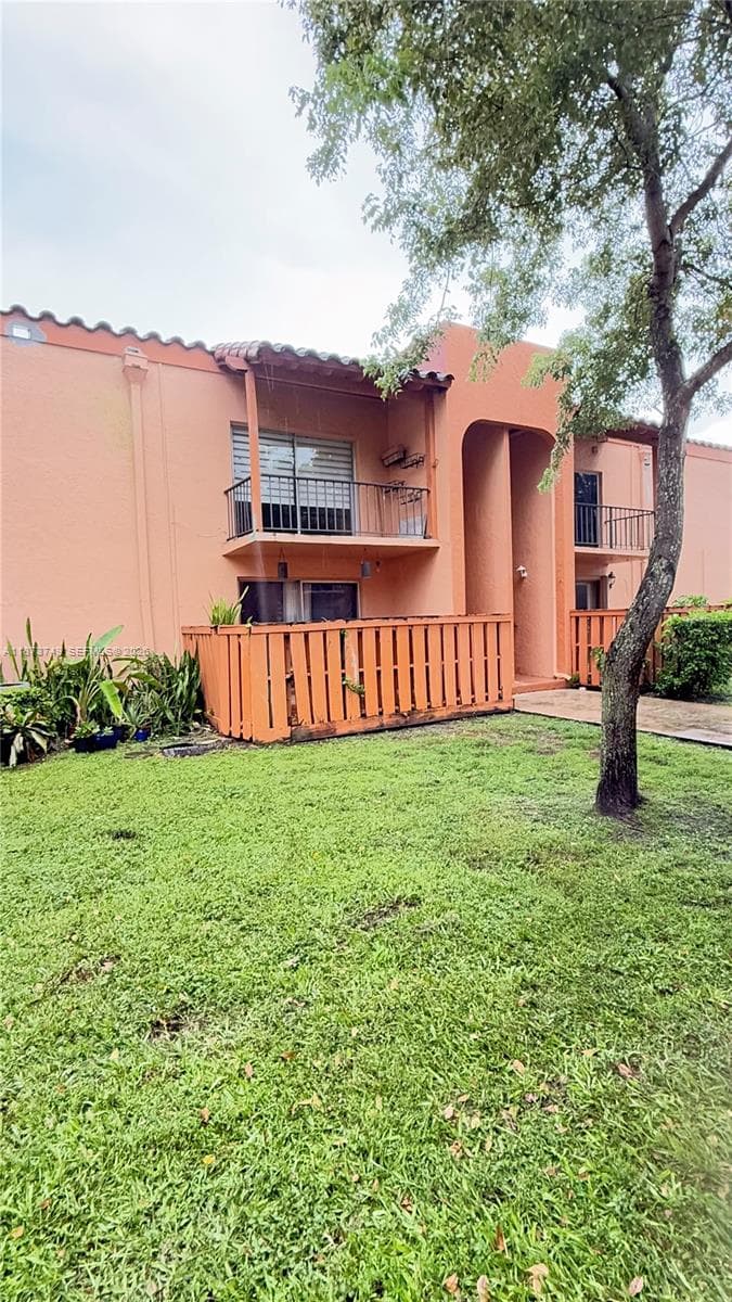 7121 Miami Lakes Dr # Q8, Miami Lakes FL 33014