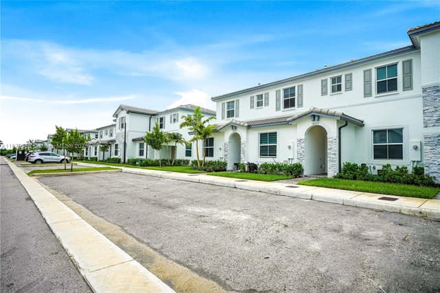 16312 SW 291st St, Homestead FL 33033 - Homestead, FL - Photo 4
