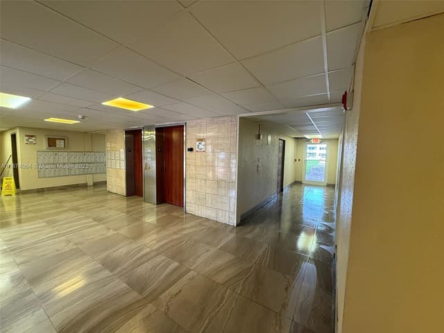 6940 Miami Gardens Dr # 122, Hialeah FL 33015 - Hialeah, FL - Photo 4