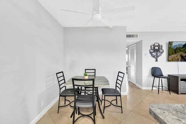 5300 Washington Street # D308, Hollywood FL 33021 - Hollywood, FL - Photo 4