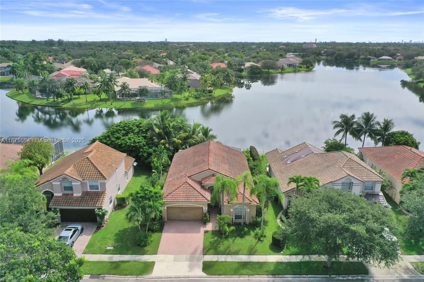 1947 NW 130th Ave, Pembroke Pines FL 33028