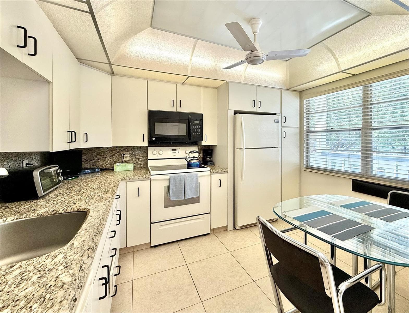 2504 Antigua Terrace # D2, Coconut Creek FL 33066 - Coconut Creek, FL - Photo 1