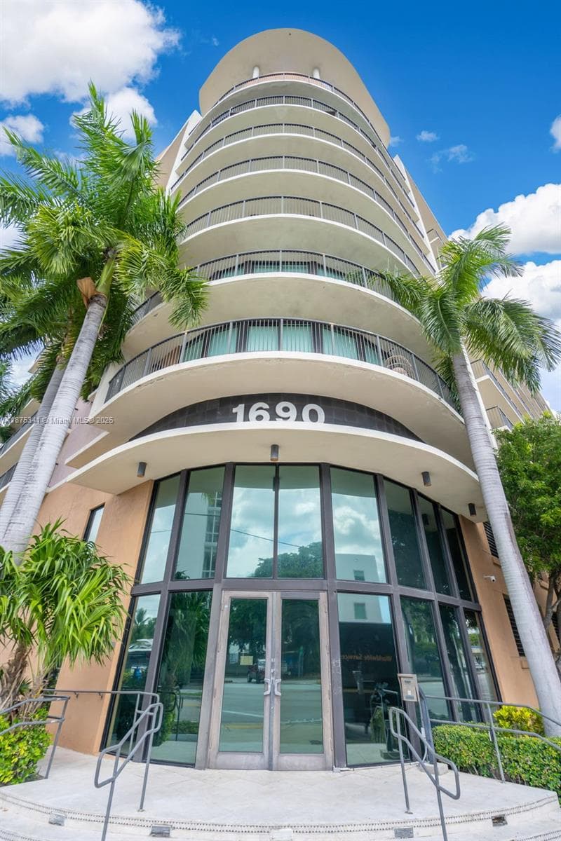 1690 SW 27th Ave # 608, Miami FL 33145