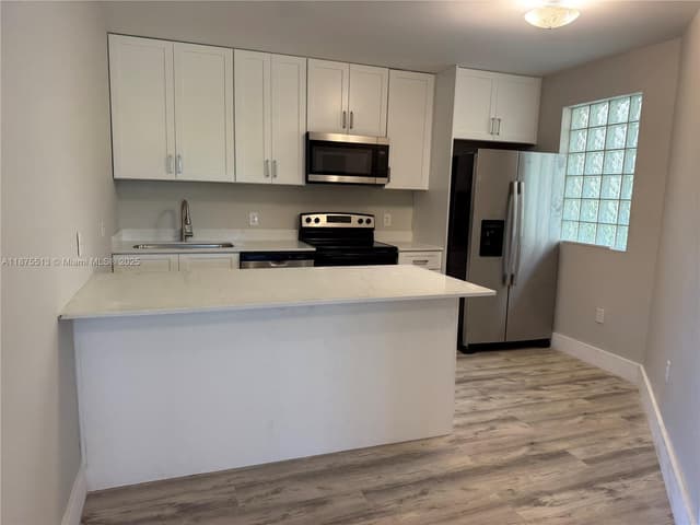 5147 Europa Dr, Boynton Beach FL 33437 - Boynton Beach, FL - Photo 6