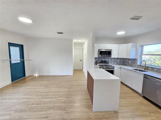 1117 W 26th Ct, Riviera Beach FL 33404 - Riviera Beach, FL - Photo 7