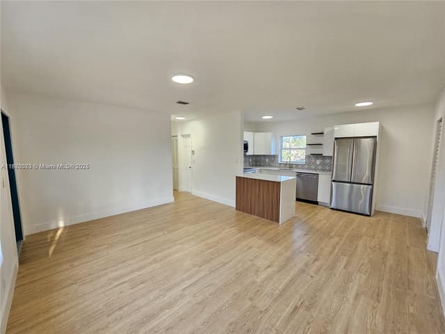1117 W 26th Ct, Riviera Beach FL 33404 - Riviera Beach, FL - Photo 4