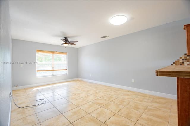 120 Royal Palm Rd # 315, Hialeah Gardens FL 33016 - Hialeah Gardens, FL - Photo 4