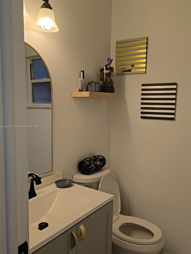 839 NW 13th Ave, Fort Lauderdale FL 33311 - Fort Lauderdale, FL - Photo 2
