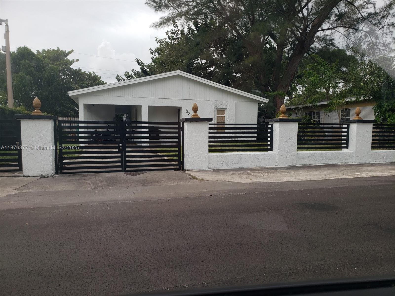 839 NW 13th Ave, Fort Lauderdale FL 33311 - Fort Lauderdale, FL - Photo 1