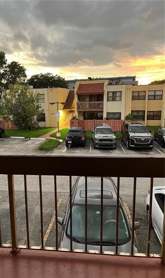 8875 Fontainebleau Blvd # 203, Miami FL 33172 - Miami, FL - Photo 2