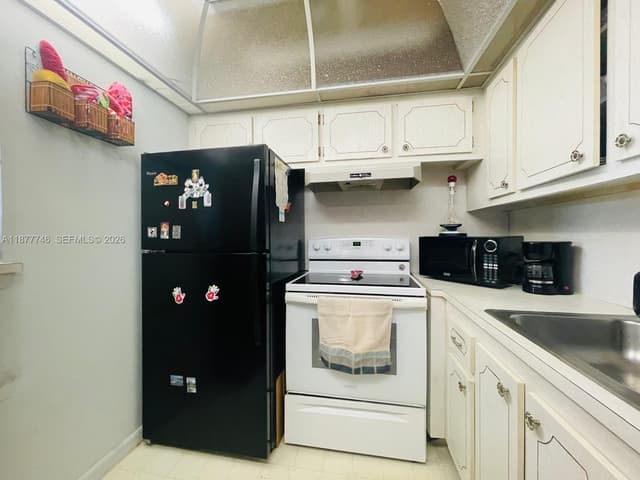 251 S Suffolk F # 251, Boca Raton FL 33434 - Boca Raton, FL - Photo 7