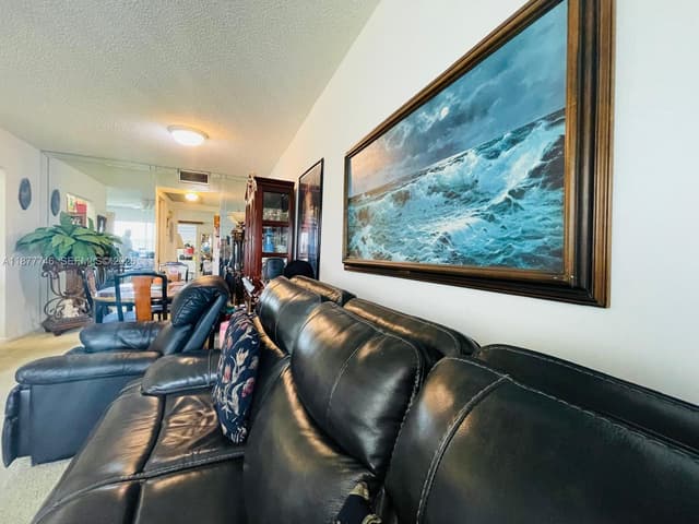 251 S Suffolk F # 251, Boca Raton FL 33434 - Boca Raton, FL - Photo 3