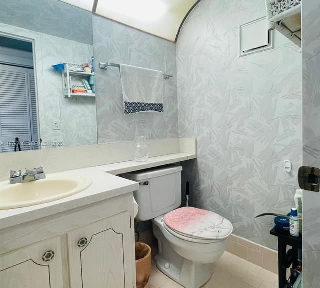 251 S Suffolk F # 251, Boca Raton FL 33434 - Boca Raton, FL - Photo 5