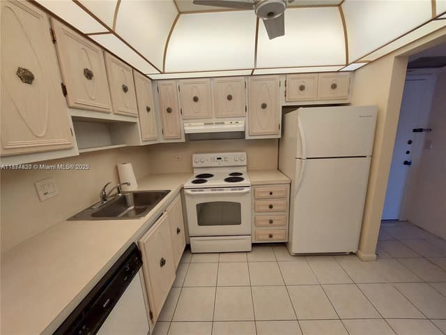 257 S Cypress Rd # 438, Pompano Beach FL 33060 - Pompano Beach, FL - Photo 3