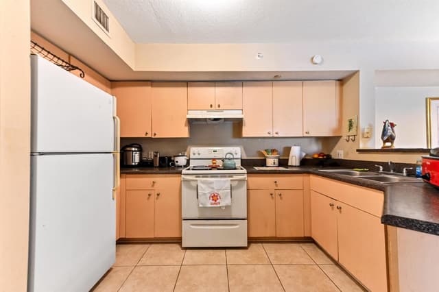 4240 San Marino Boulevard # 108, West Palm Beach FL 33409 - West Palm Beach, FL - Photo 7