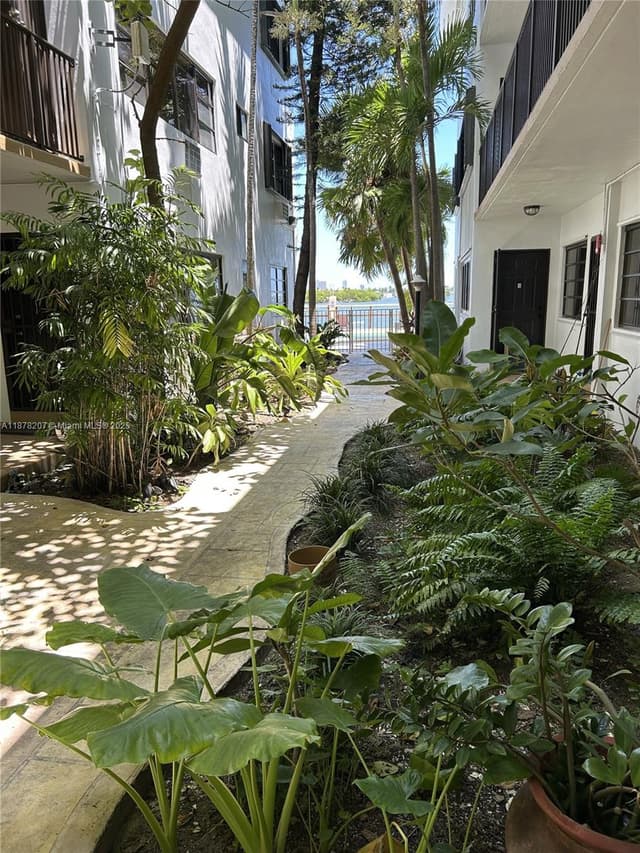 7845 NE Bayshore Ct # 20, Miami FL 33138 - Miami, FL - Photo 2