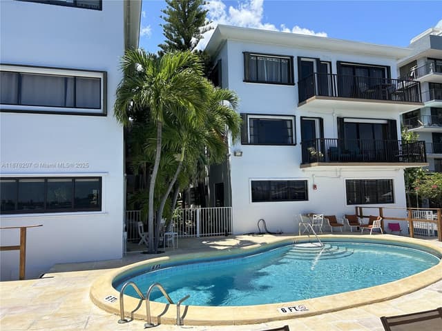 7845 NE Bayshore Ct # 20, Miami FL 33138 - Miami, FL - Photo 3