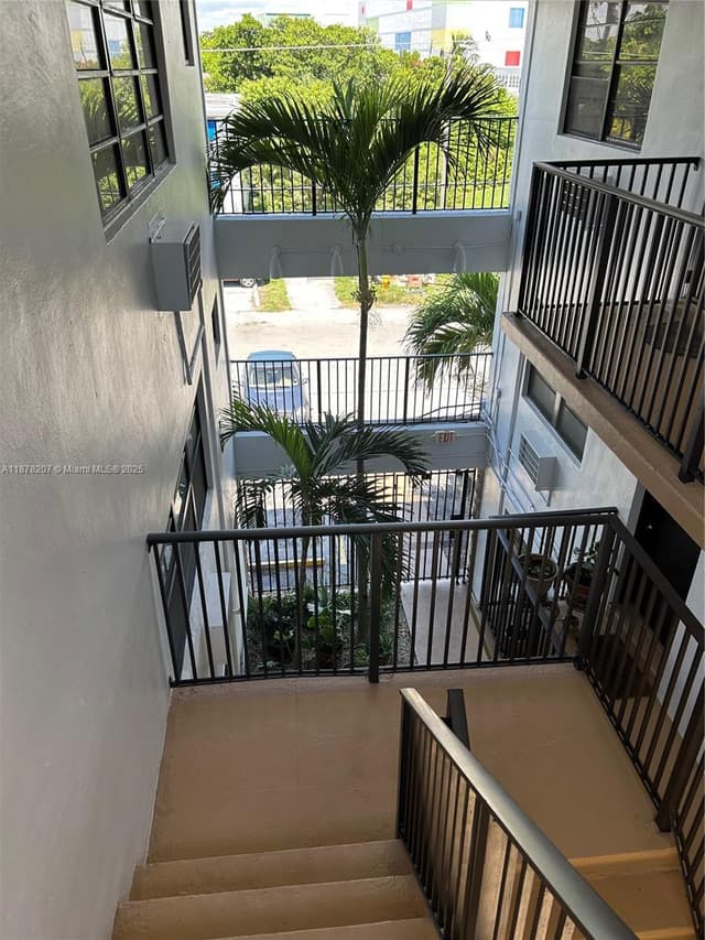 7845 NE Bayshore Ct # 20, Miami FL 33138 - Miami, FL - Photo 4