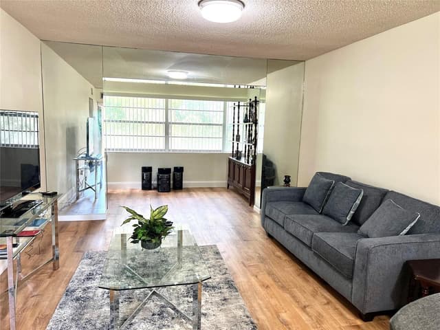 3080 Holiday Springs Boulevard # 301, Margate FL 33063 - Margate, FL - Photo 4