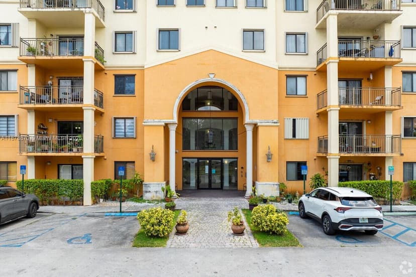 9340 Fontainebleau Blvd # W206, Miami FL 33172
