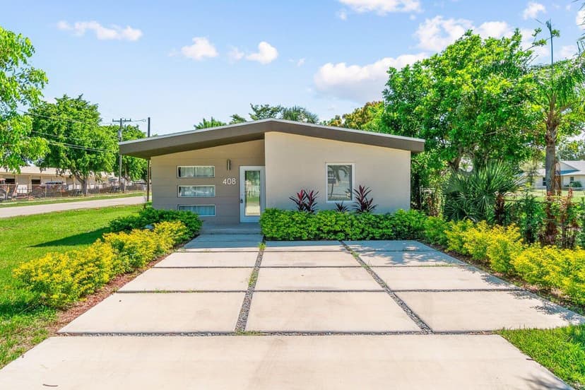 408 SW 4th Street, Delray Beach FL 33444