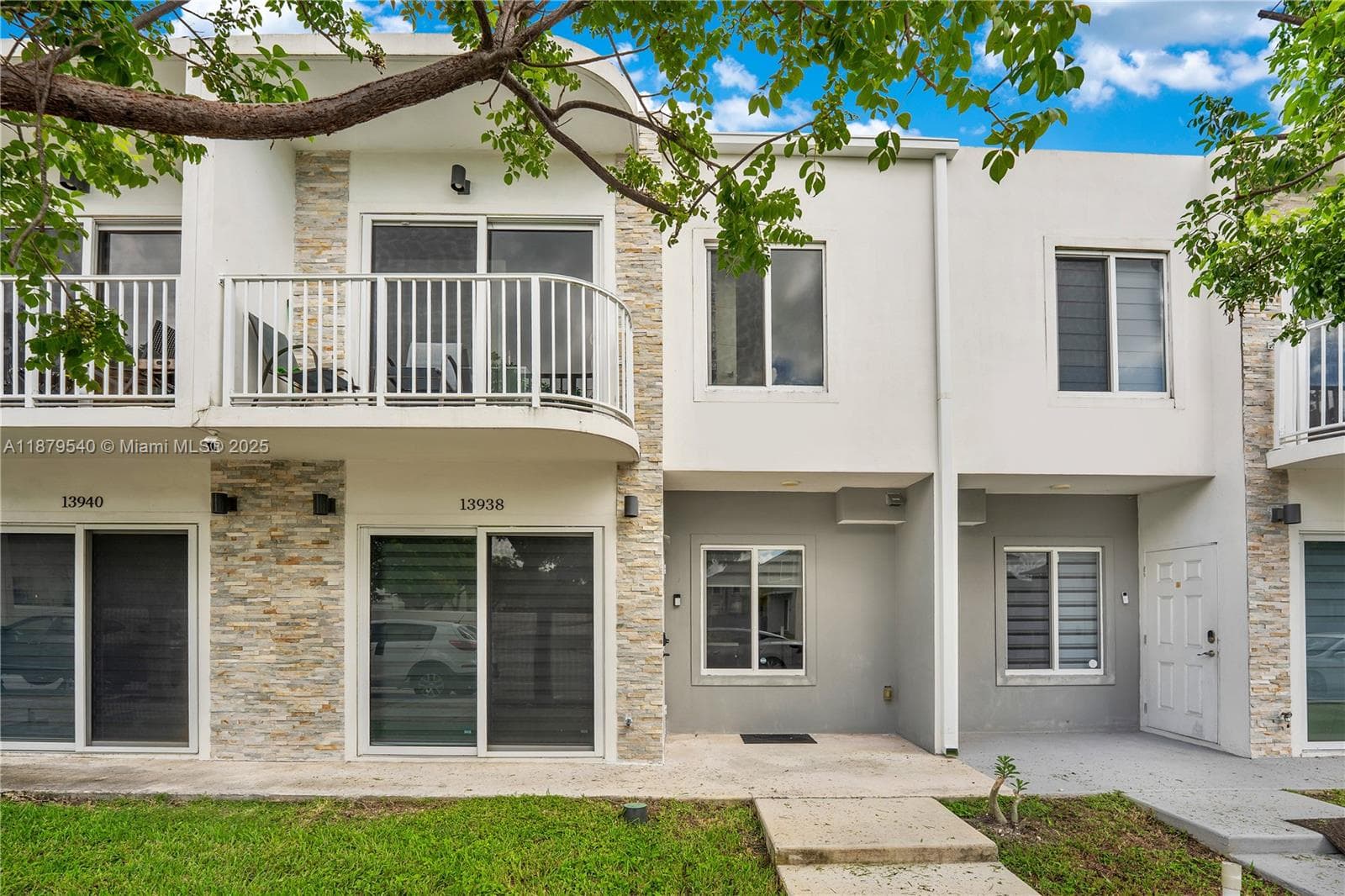 13938 SW 259 WAY, Homestead FL 33032