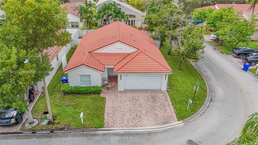 3380 SW 50th St, Hollywood FL 33312