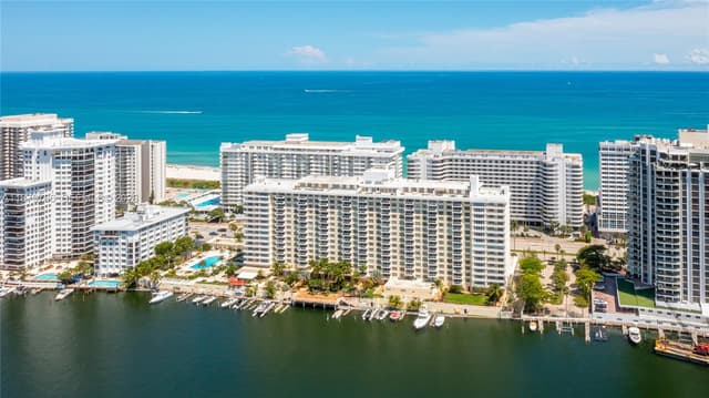 5600 Collins Ave # 12E, Miami Beach FL 33140 - Miami Beach, FL - Photo 2
