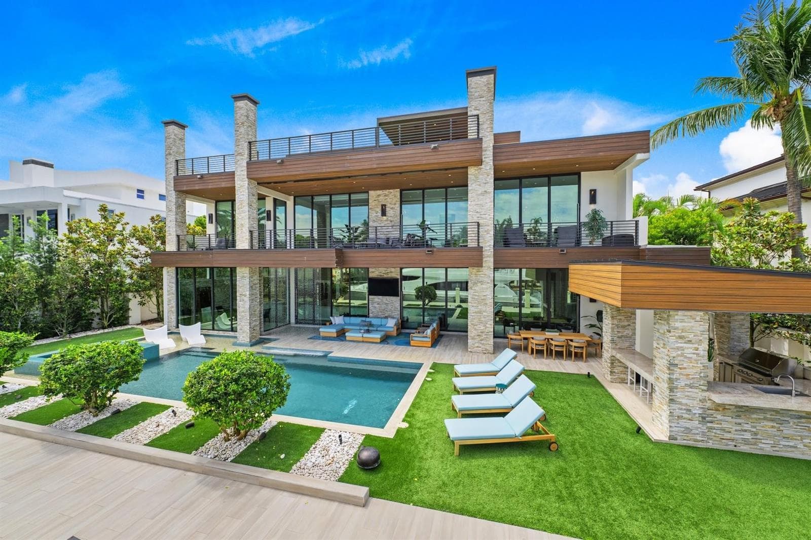 2437 Delmar Place, Fort Lauderdale FL 33301