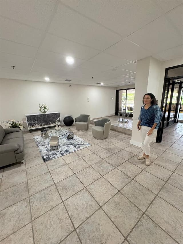 900 NE 195th St # 702, Miami FL 33179 - Miami, FL - Photo 3