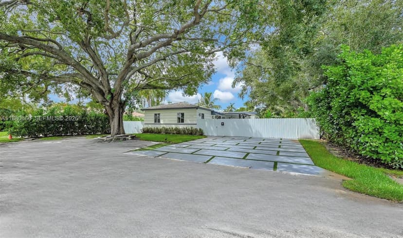 11102 NE 9th Ct, Biscayne Park FL 33161
